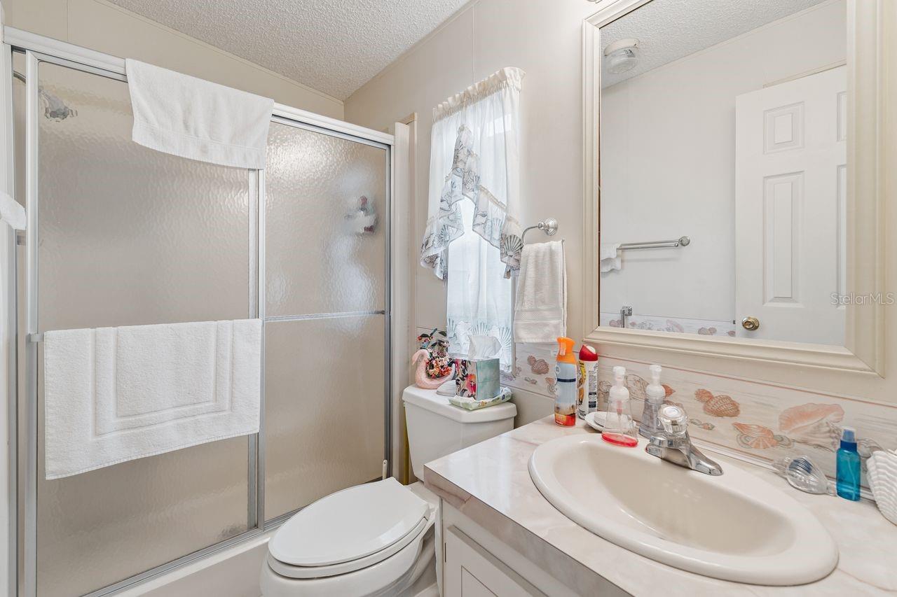 Image 26 of 34 For 6667 Briarhill Drive Ne