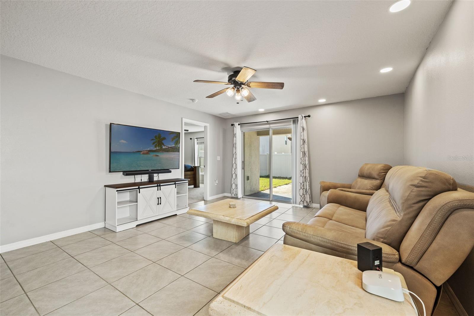 Image 17 of 42 For 12115 Lily Magnolia Lane