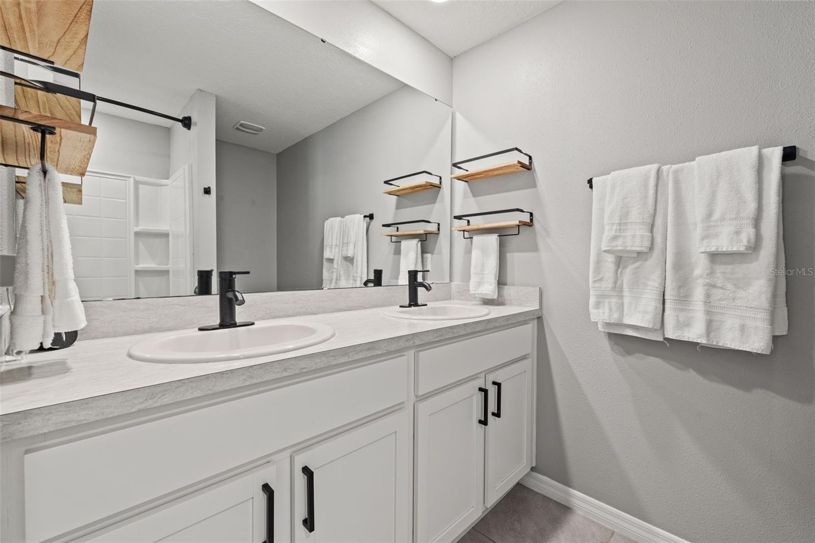 Image 21 of 42 For 12115 Lily Magnolia Lane