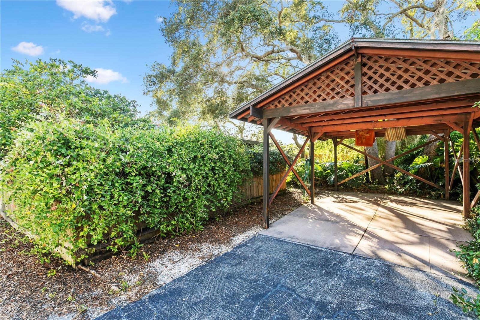 Image 19 of 36 For 1515 Serpentine Drive S