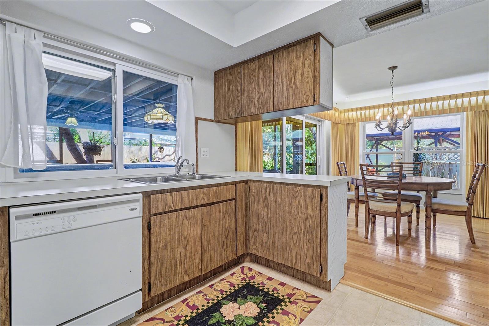 Image 25 of 36 For 1515 Serpentine Drive S