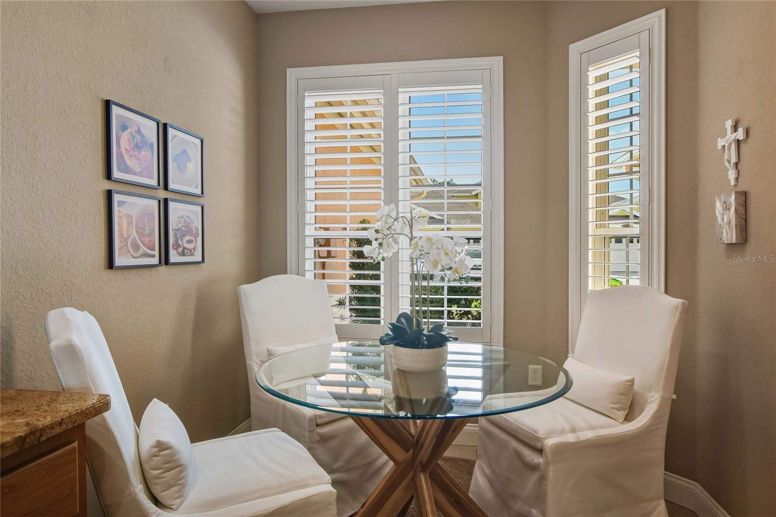 Image 20 of 55 For 2956 Mission Lakes Drive 49