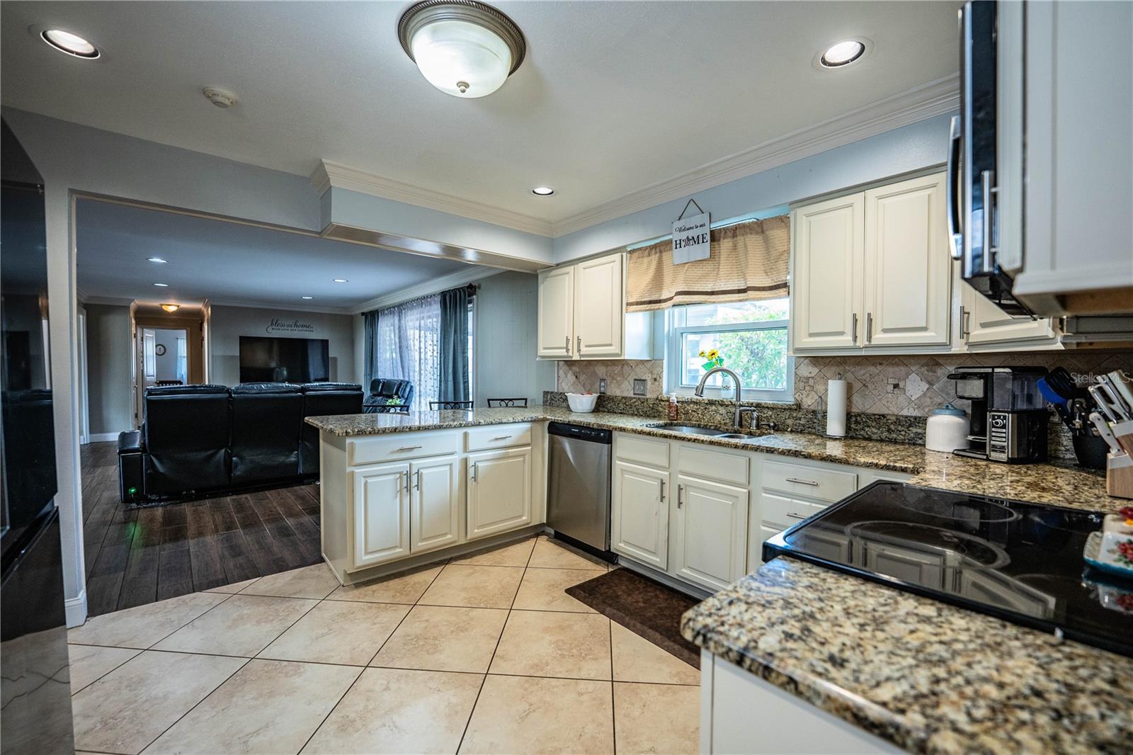 Image 17 of 49 For 1140 George Street