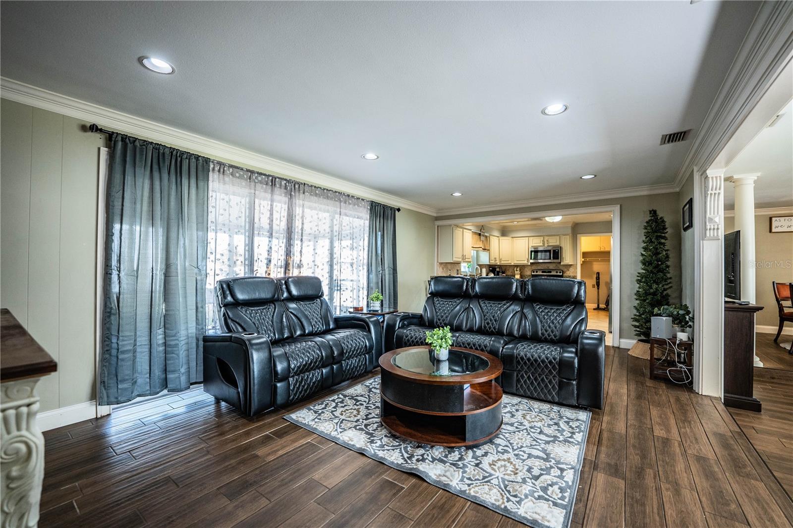 Image 25 of 49 For 1140 George Street