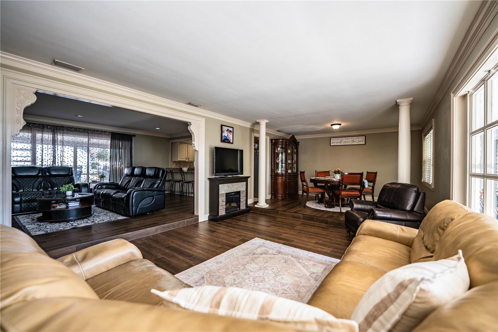 Image 30 of 49 For 1140 George Street