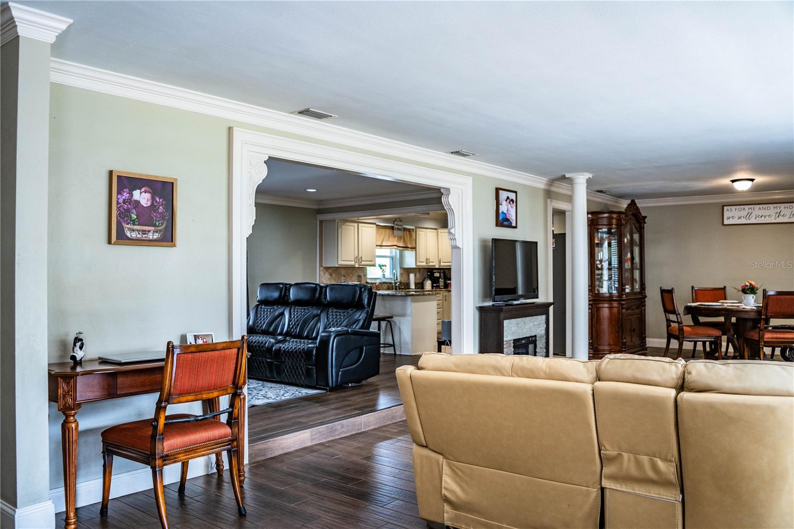 Image 49 of 49 For 1140 George Street