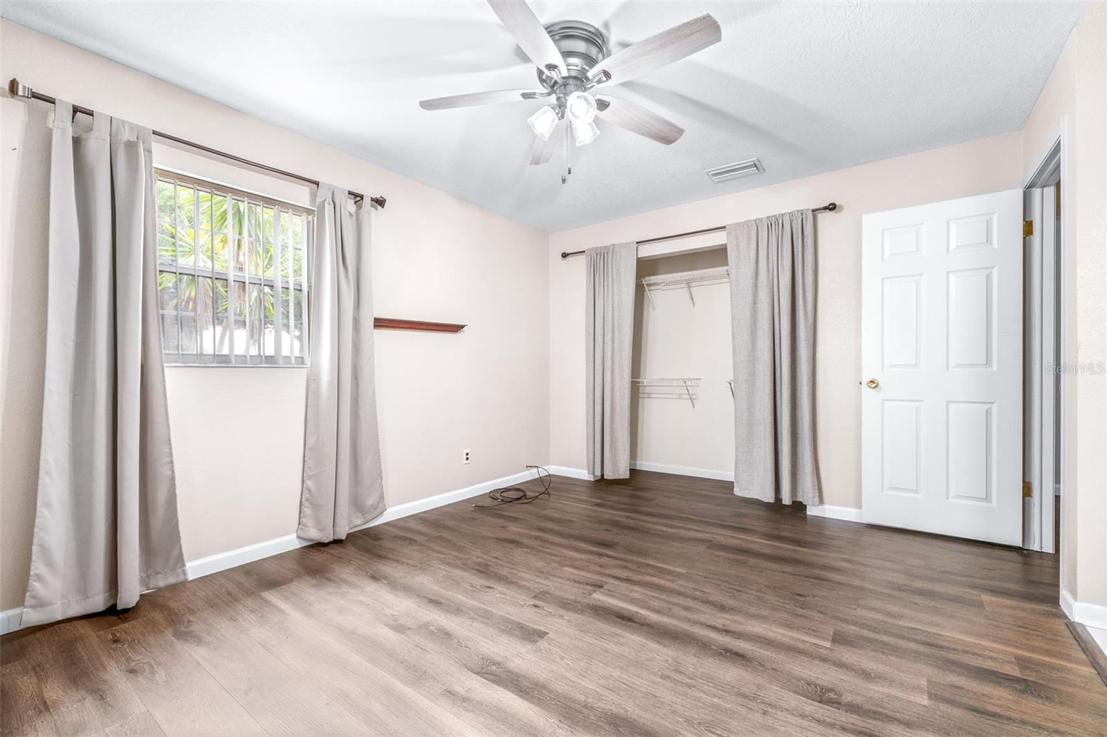 Image 21 of 85 For 1645 County Road 630 W