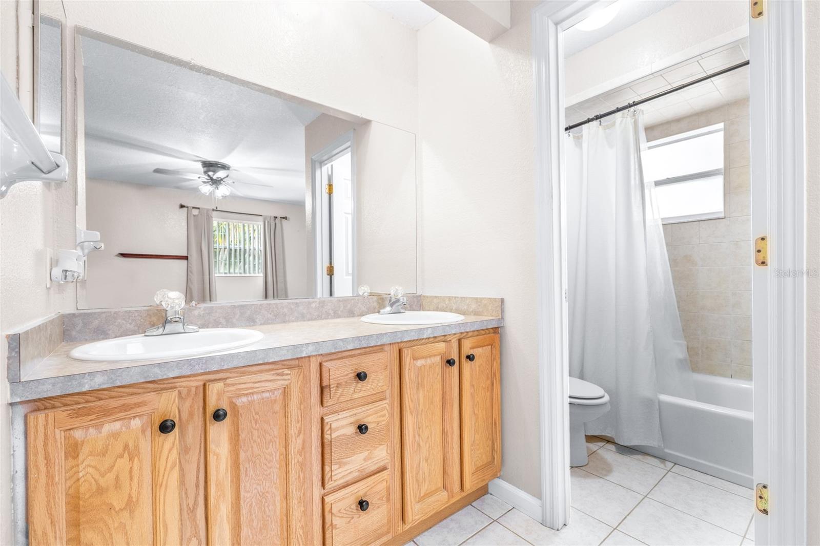 Image 23 of 85 For 1645 County Road 630 W