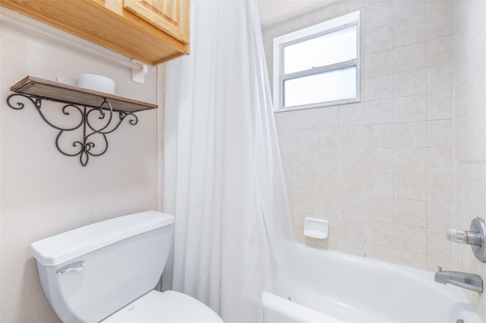 Image 24 of 85 For 1645 County Road 630 W