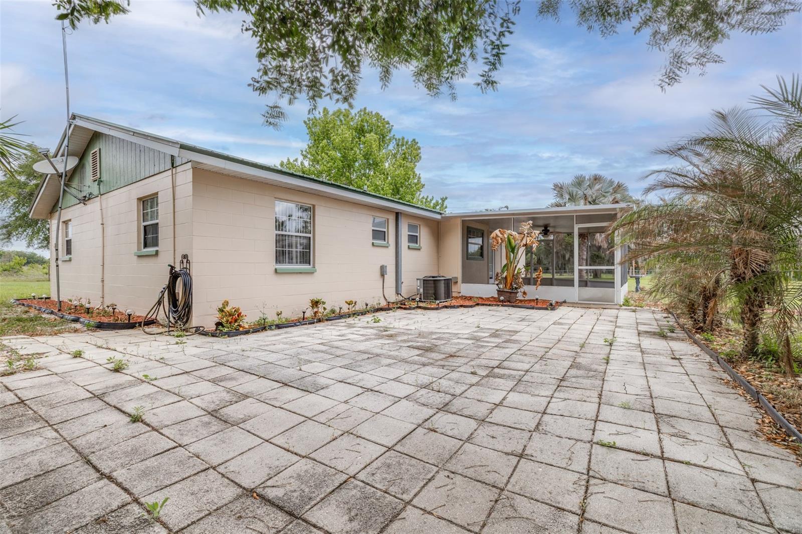 Image 36 of 85 For 1645 County Road 630 W