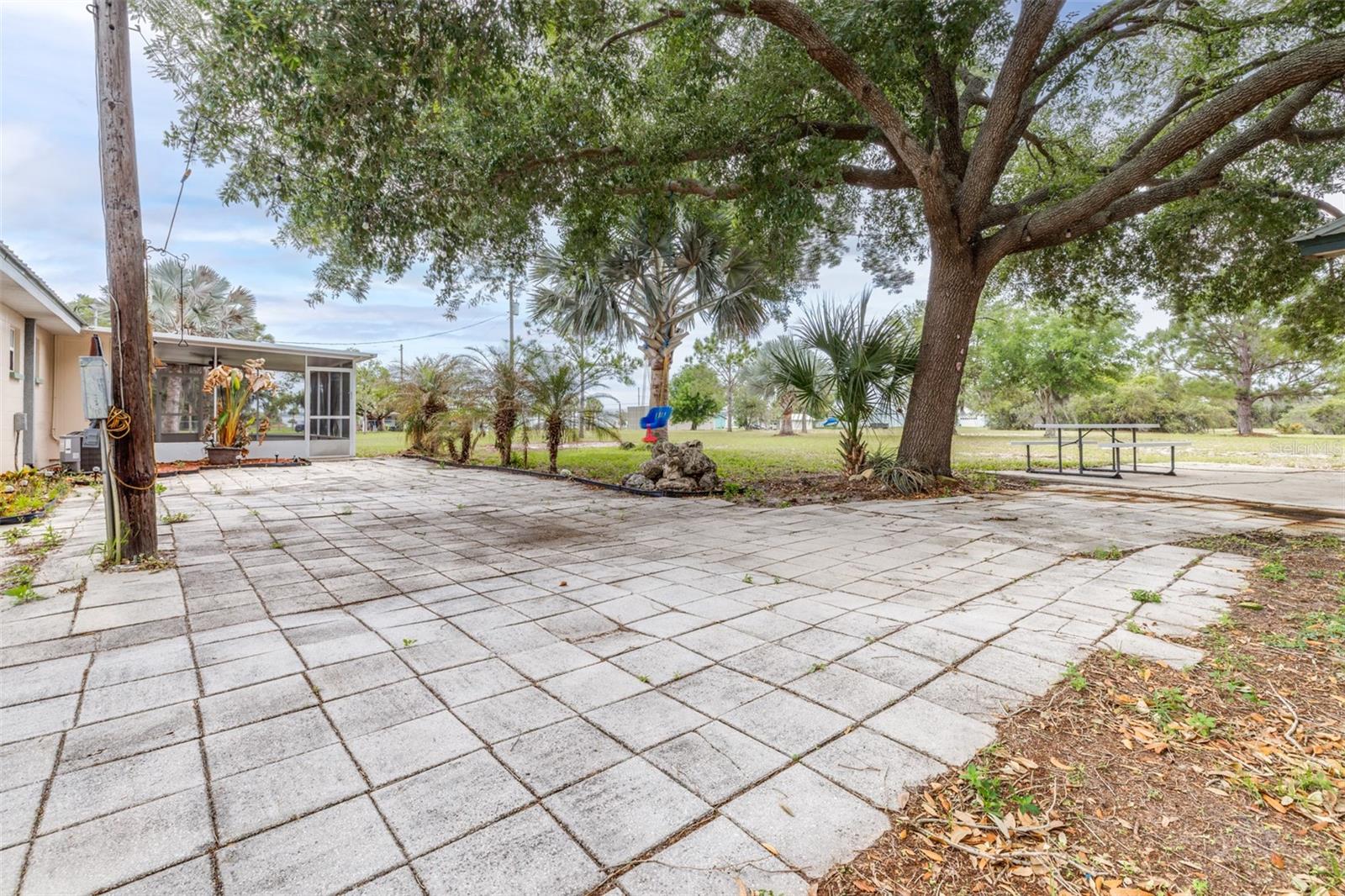 Image 38 of 85 For 1645 County Road 630 W