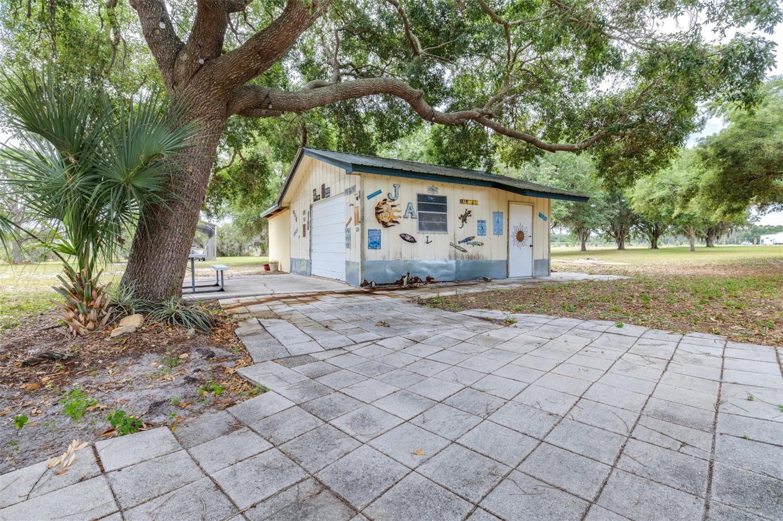 Image 40 of 85 For 1645 County Road 630 W