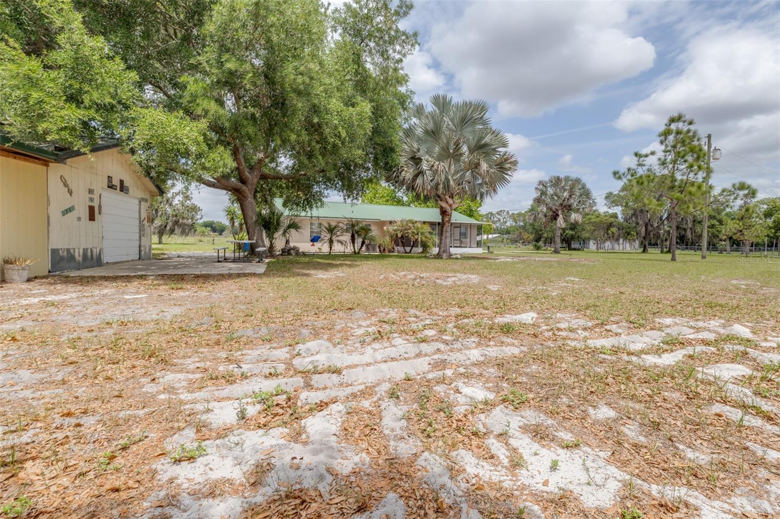 Image 43 of 85 For 1645 County Road 630 W