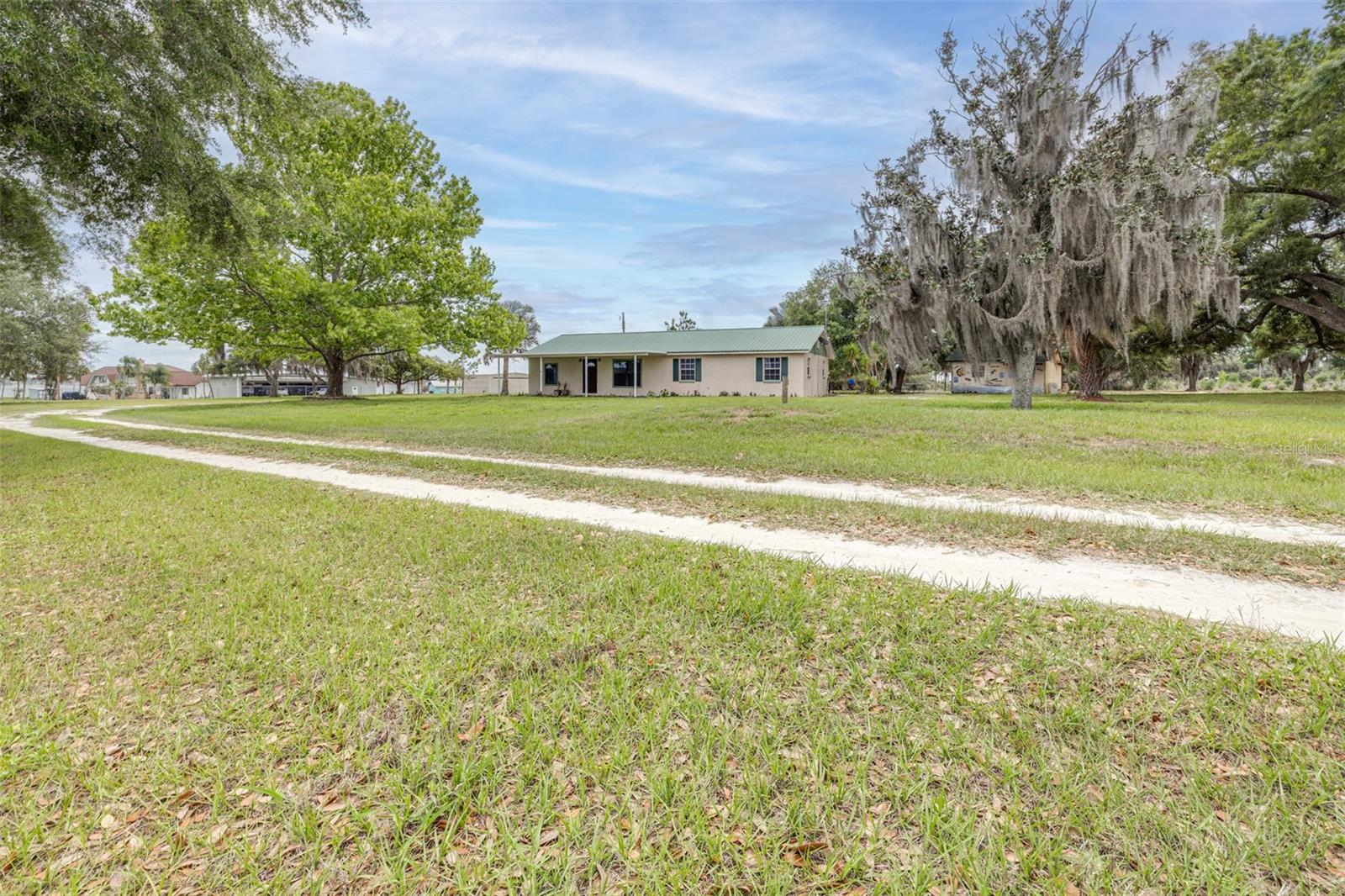 Image 61 of 85 For 1645 County Road 630 W