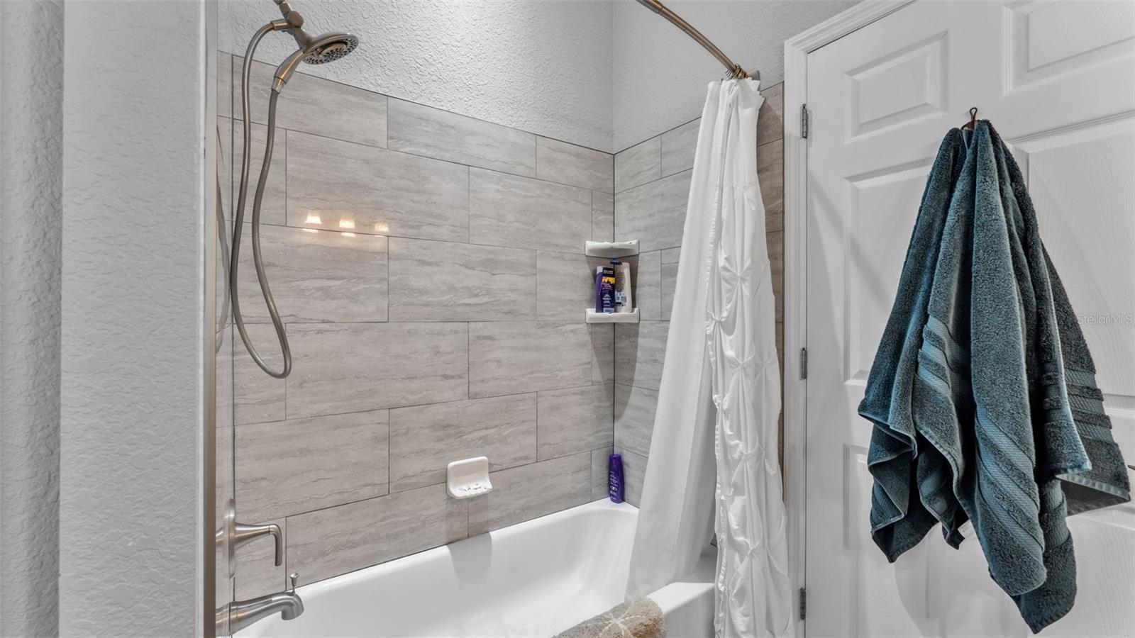 Image 22 of 63 For 3202 Summerland Hills Court