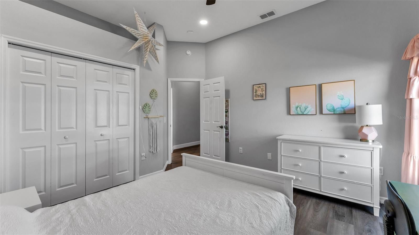 Image 24 of 63 For 3202 Summerland Hills Court