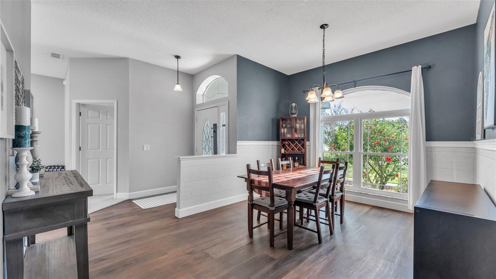 Image 9 of 63 For 3202 Summerland Hills Court