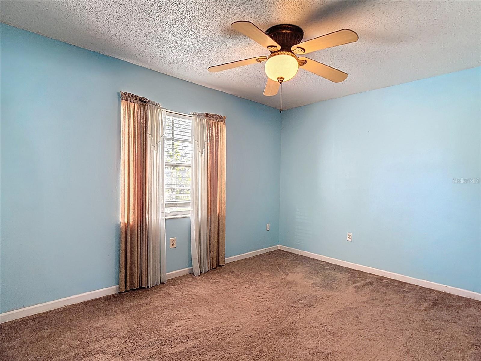 Image 16 of 30 For 149 Summer View Circle