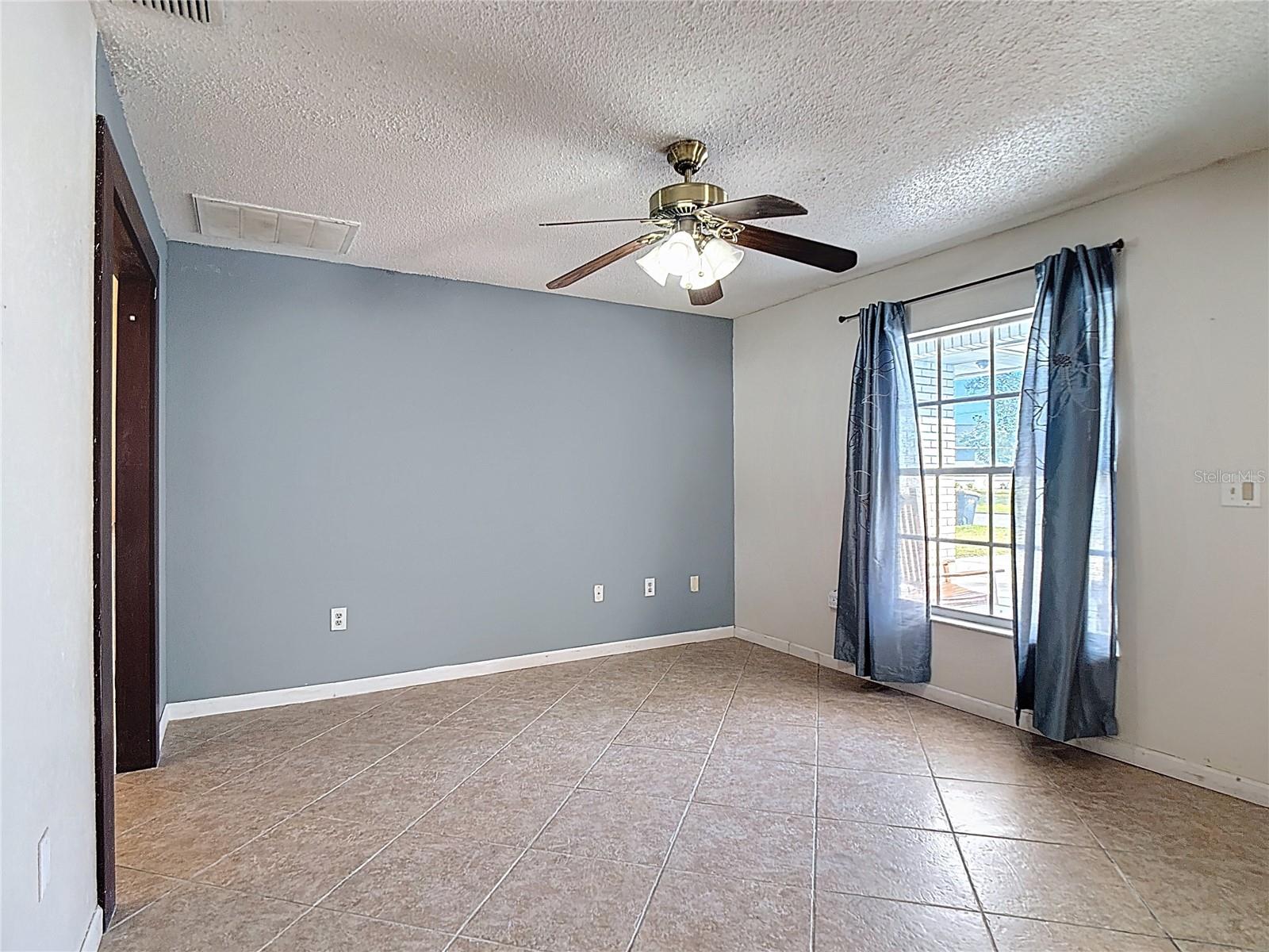 Image 5 of 30 For 149 Summer View Circle