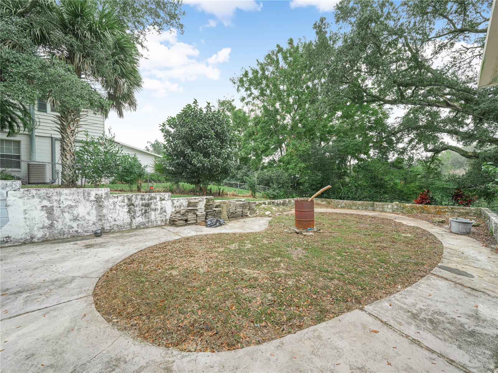 Image 29 of 35 For 129 Lake Otis Road Se