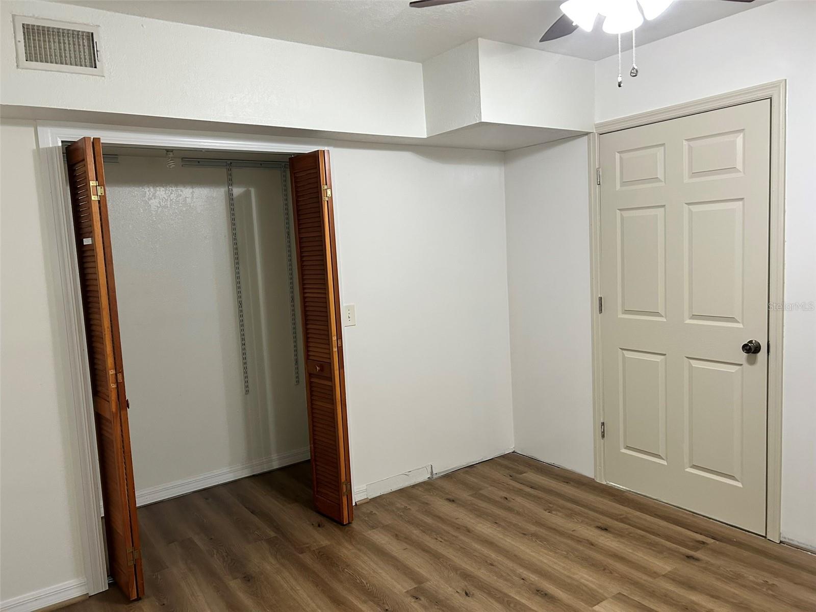 Image 8 of 27 For 811 Carlton Avenue