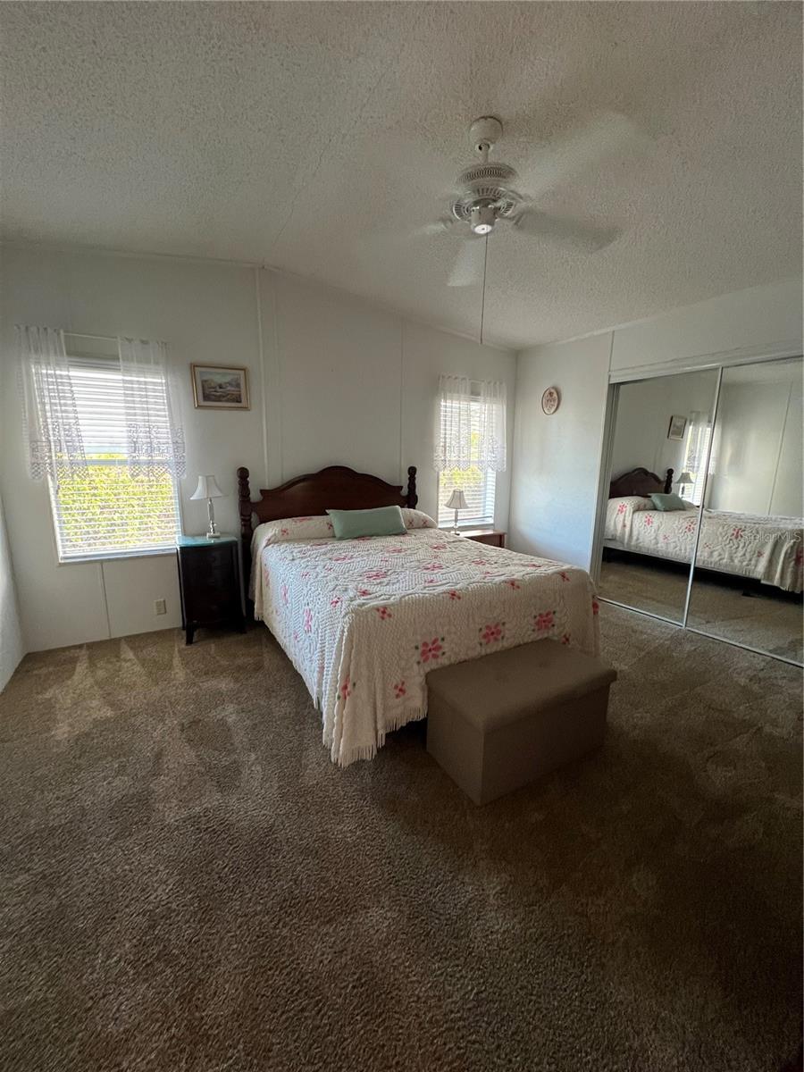 Image 12 of 17 For 6236 Knotty Pine Drive Se