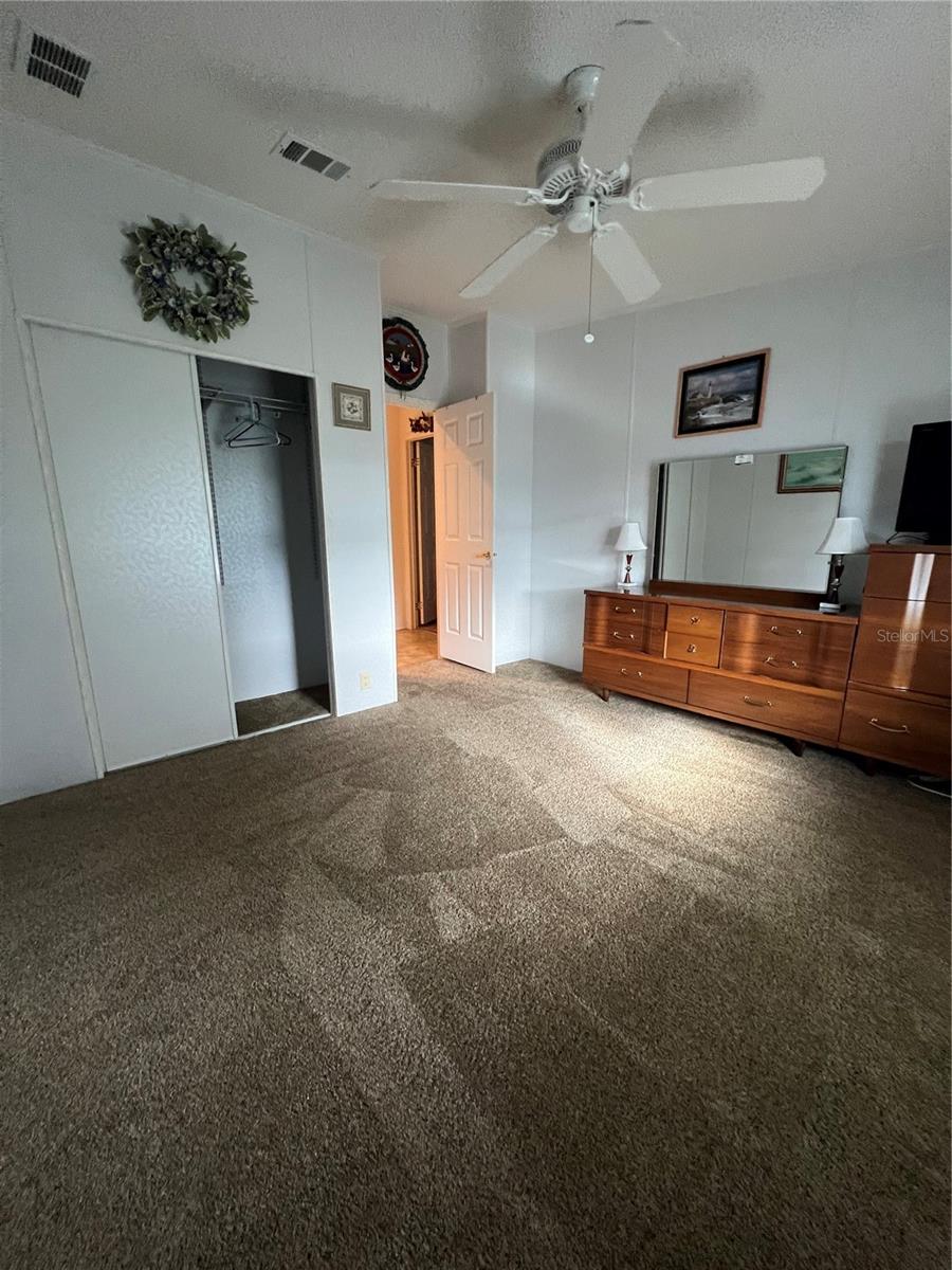 Image 14 of 17 For 6236 Knotty Pine Drive Se