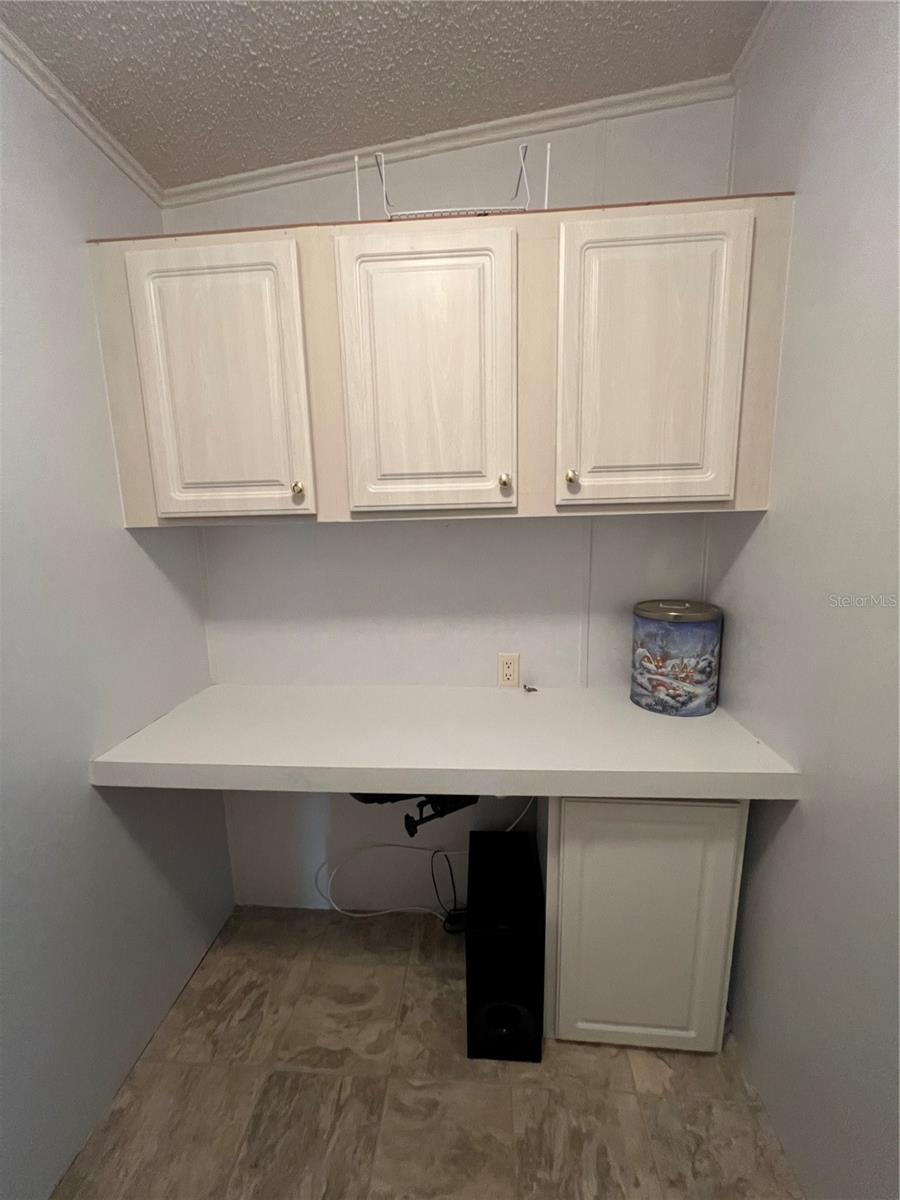 Image 17 of 17 For 6236 Knotty Pine Drive Se