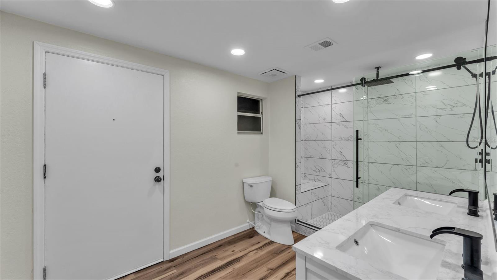 Image 16 of 30 For 1204 Nancy Terrace