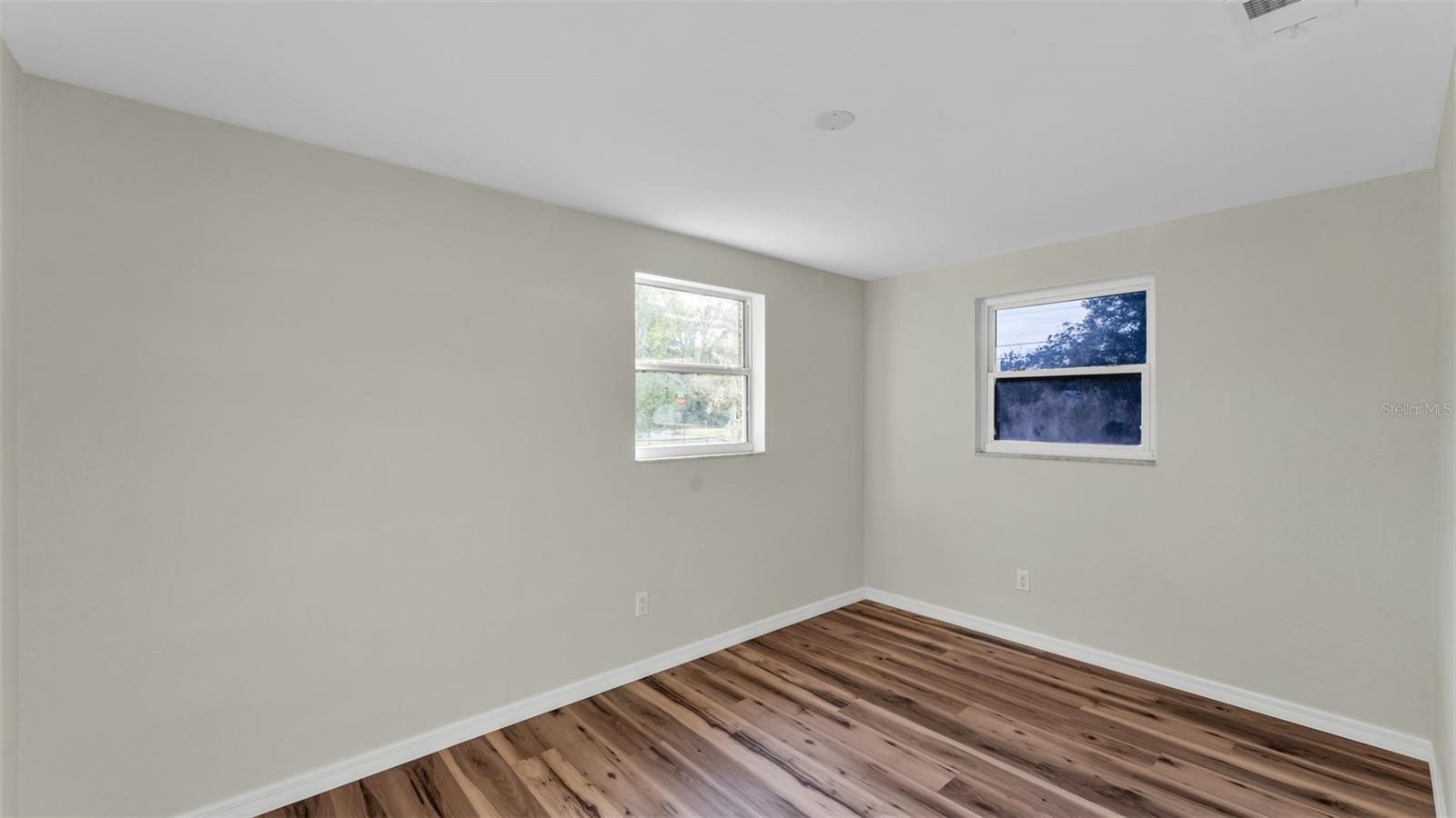 Image 19 of 30 For 1204 Nancy Terrace