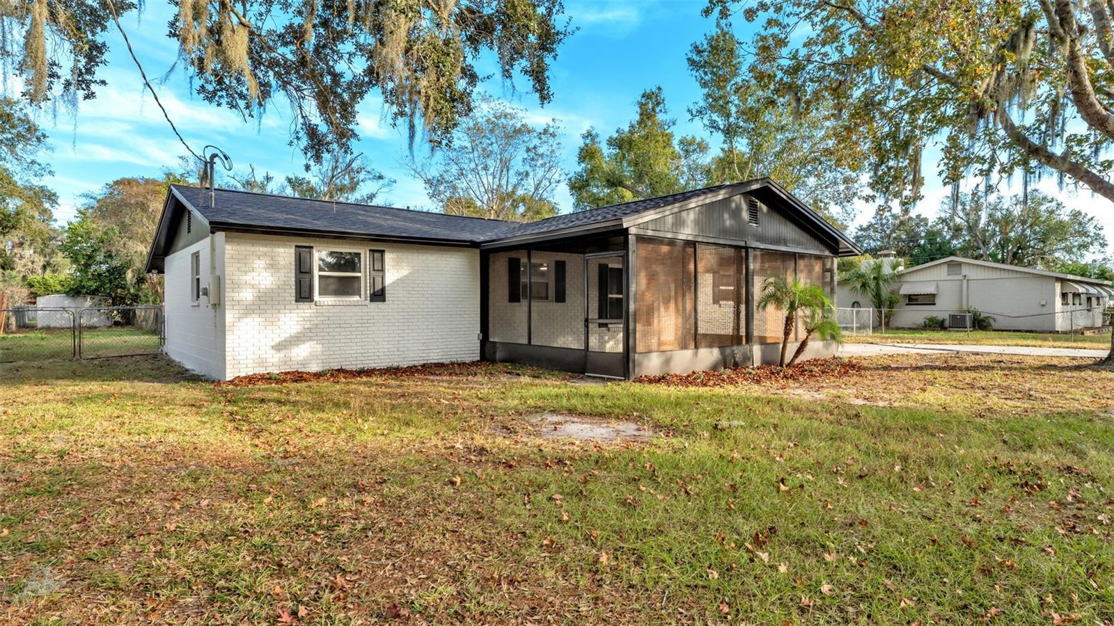 Image 2 of 30 For 1204 Nancy Terrace