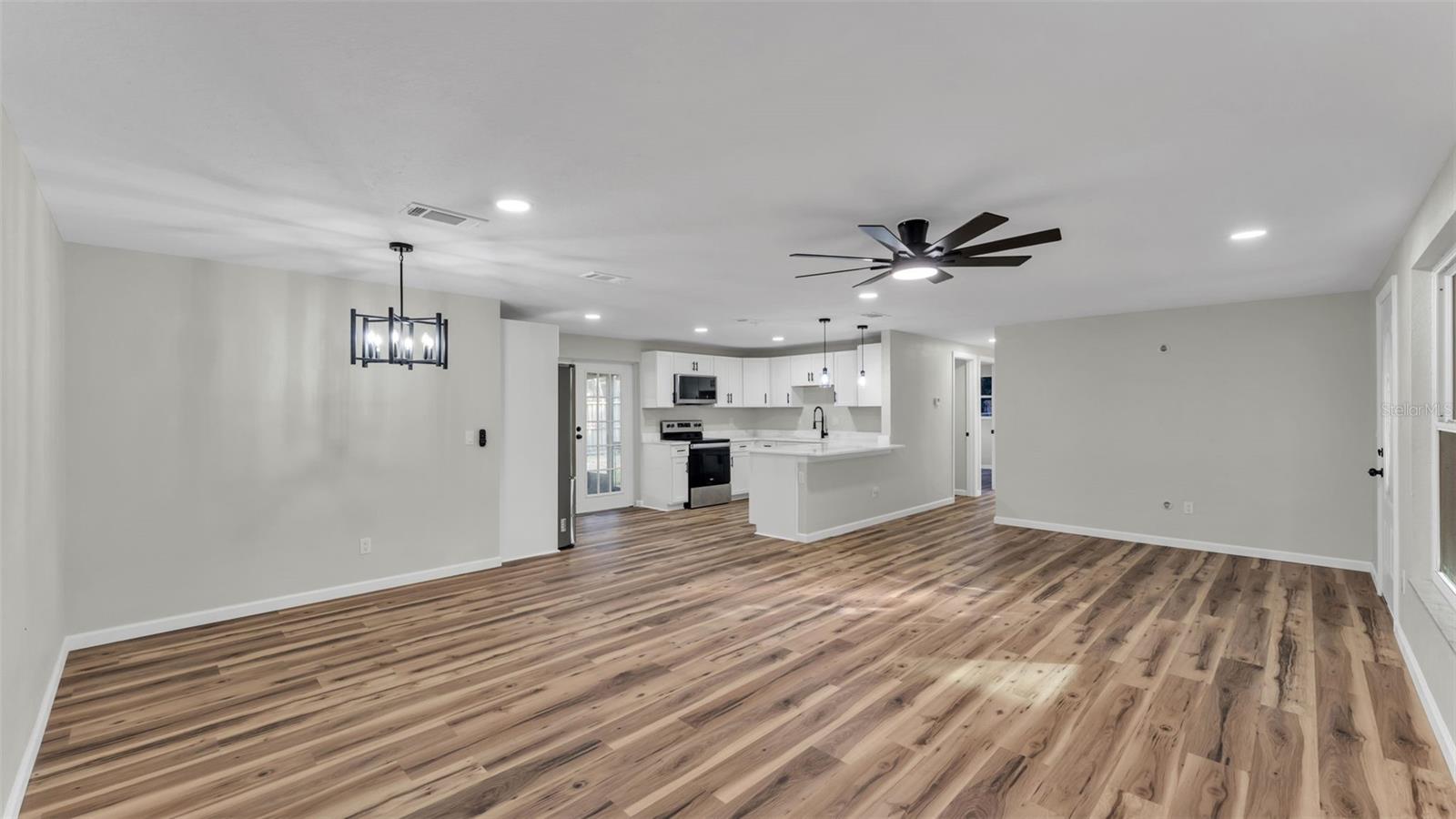 Image 8 of 30 For 1204 Nancy Terrace