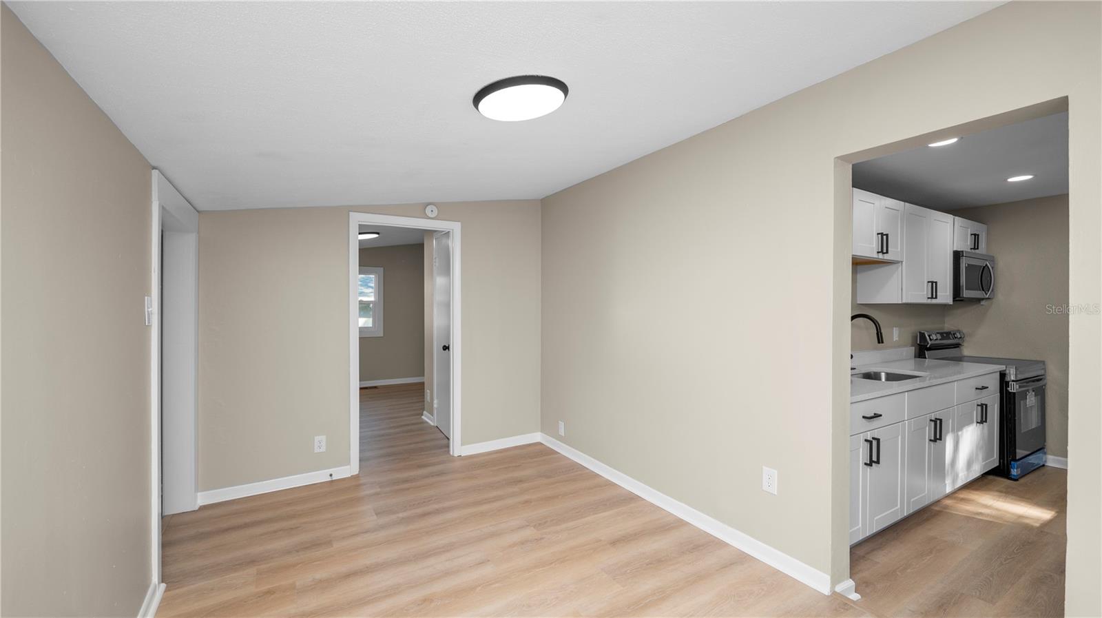 Listing photo id 17 for 1903 Lime Street