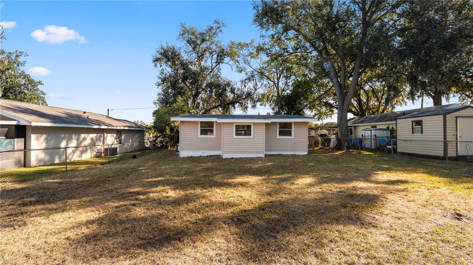 Listing photo id 28 for 1903 Lime Street