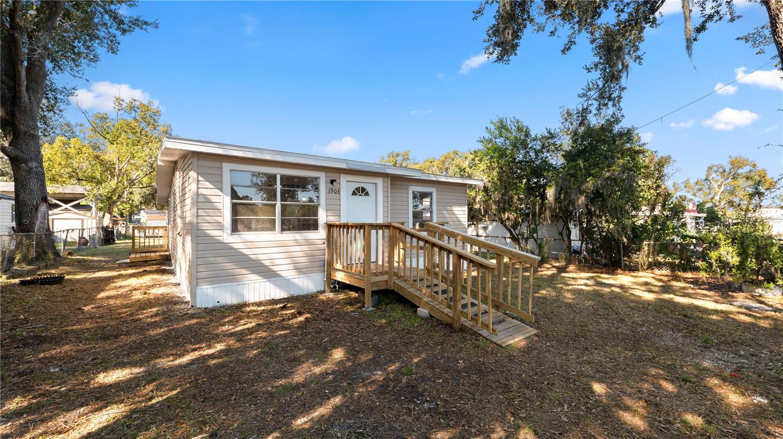 Listing photo id 30 for 1903 Lime Street