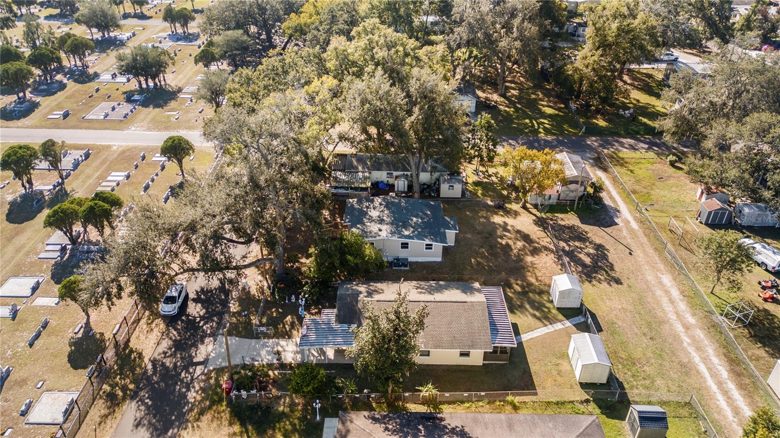 Listing photo id 37 for 1903 Lime Street