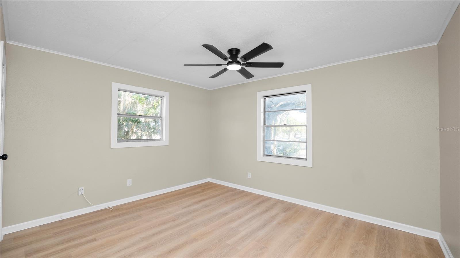 Listing photo id 7 for 1903 Lime Street