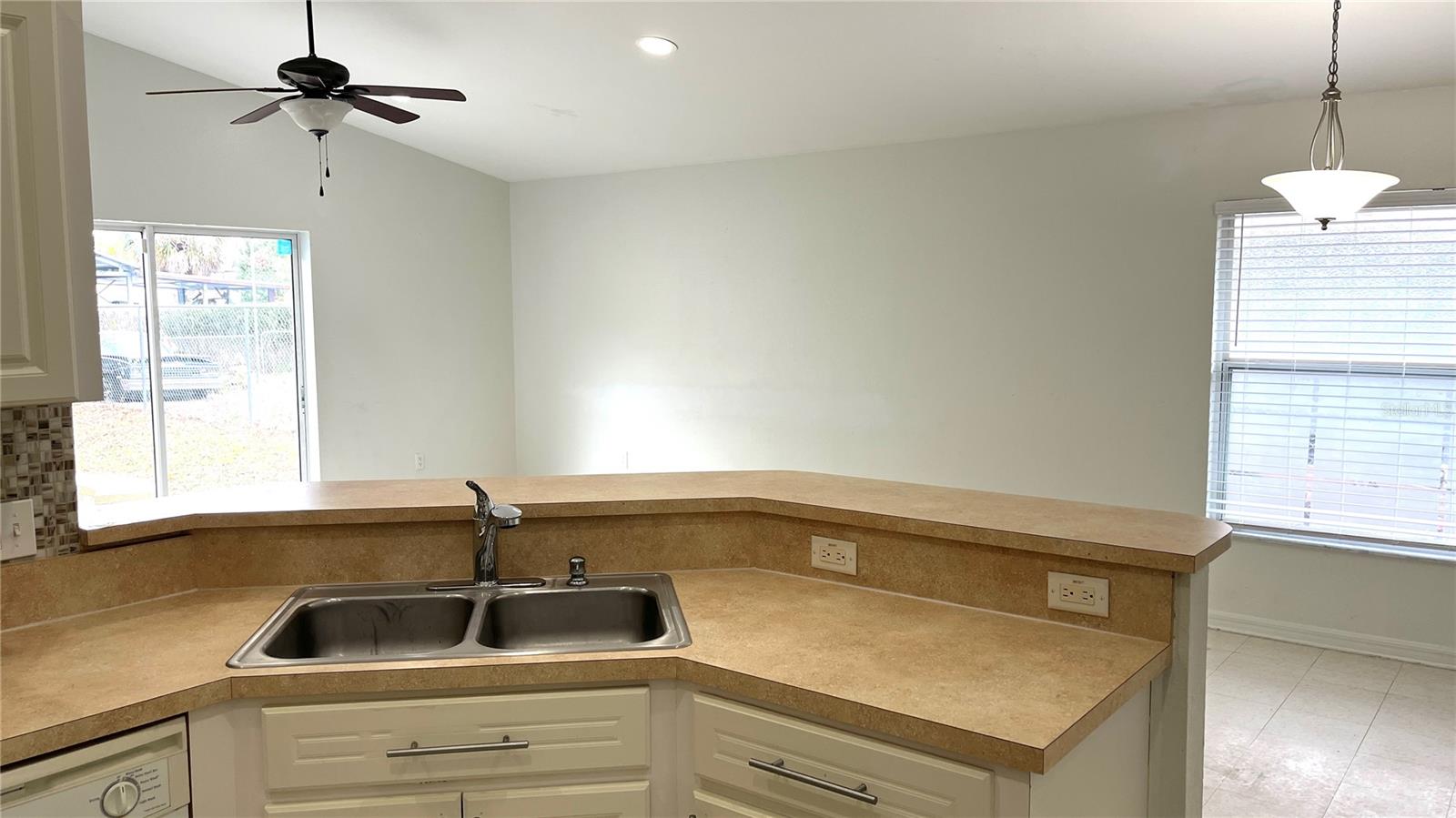 Image 5 of 14 For 1310 Myrtle Street