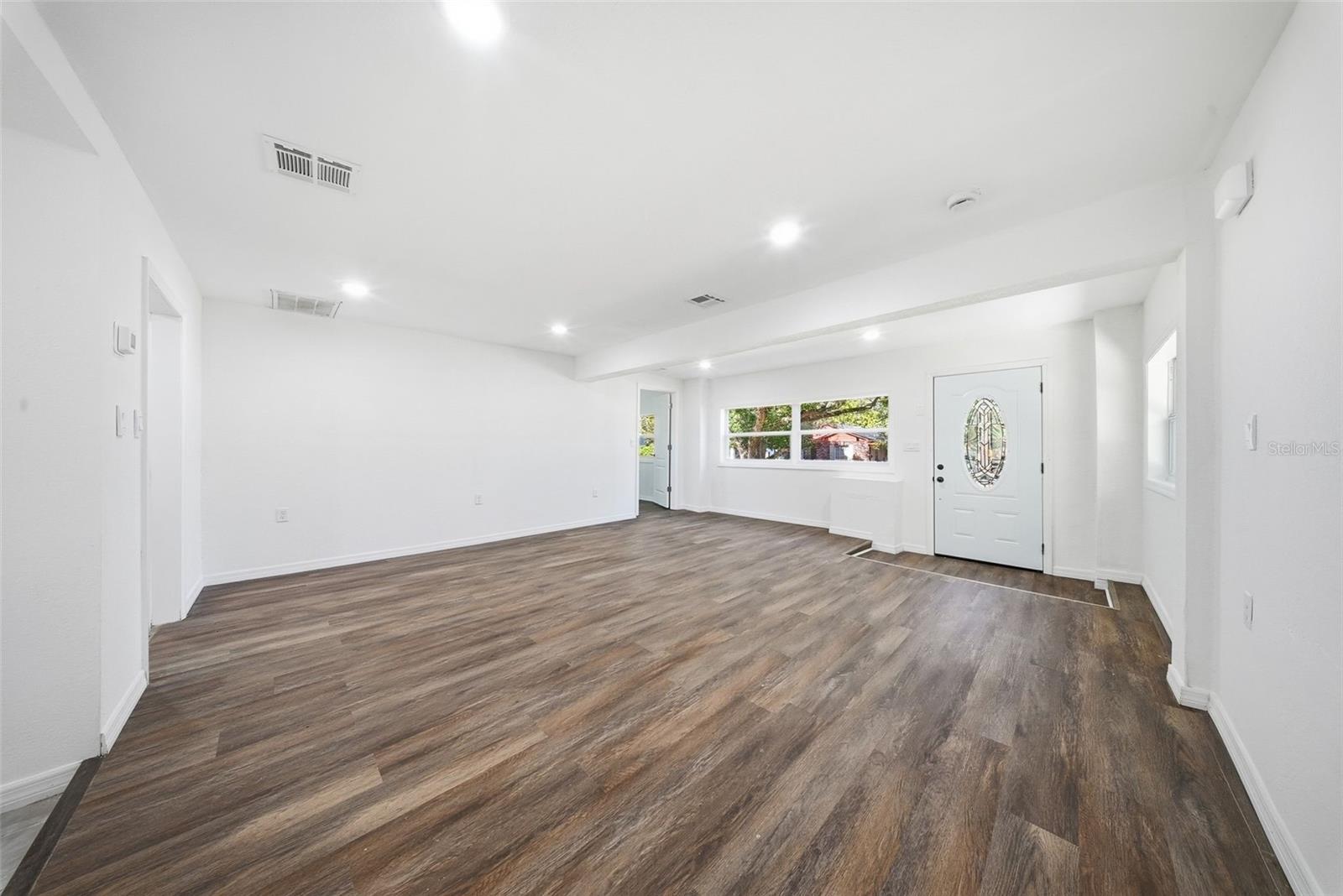 Image 10 of 37 For 1120 Marjorie Street