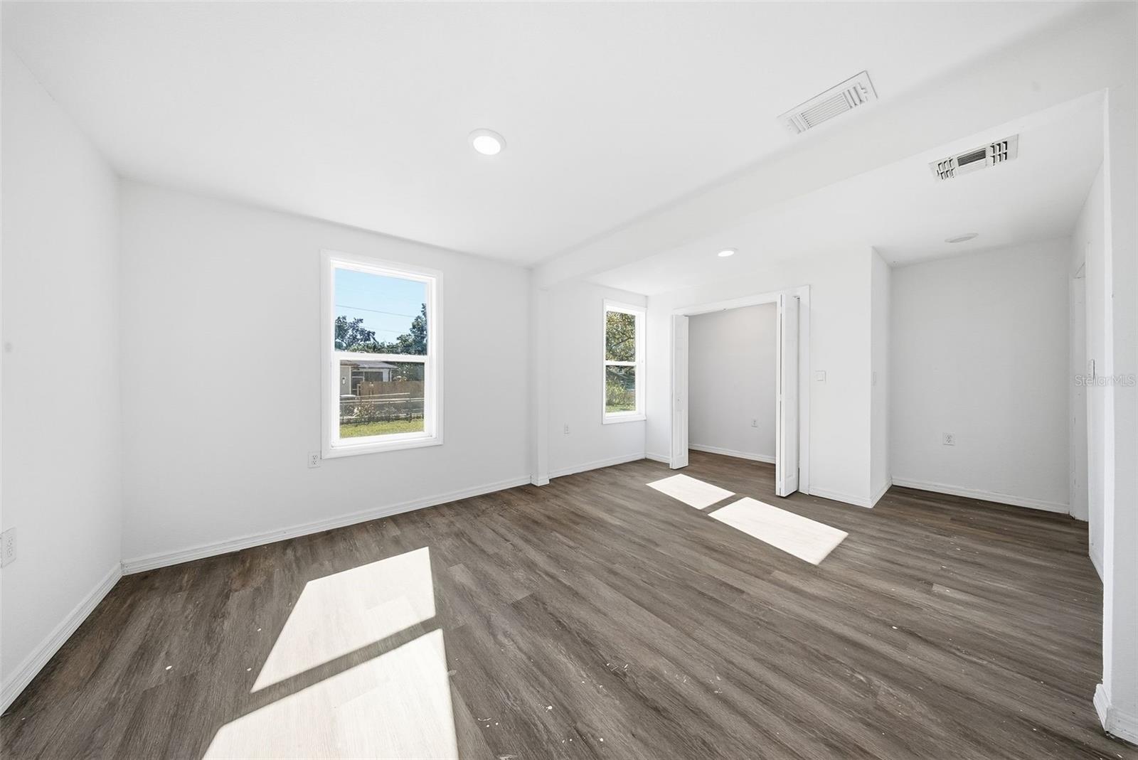 Image 13 of 37 For 1120 Marjorie Street