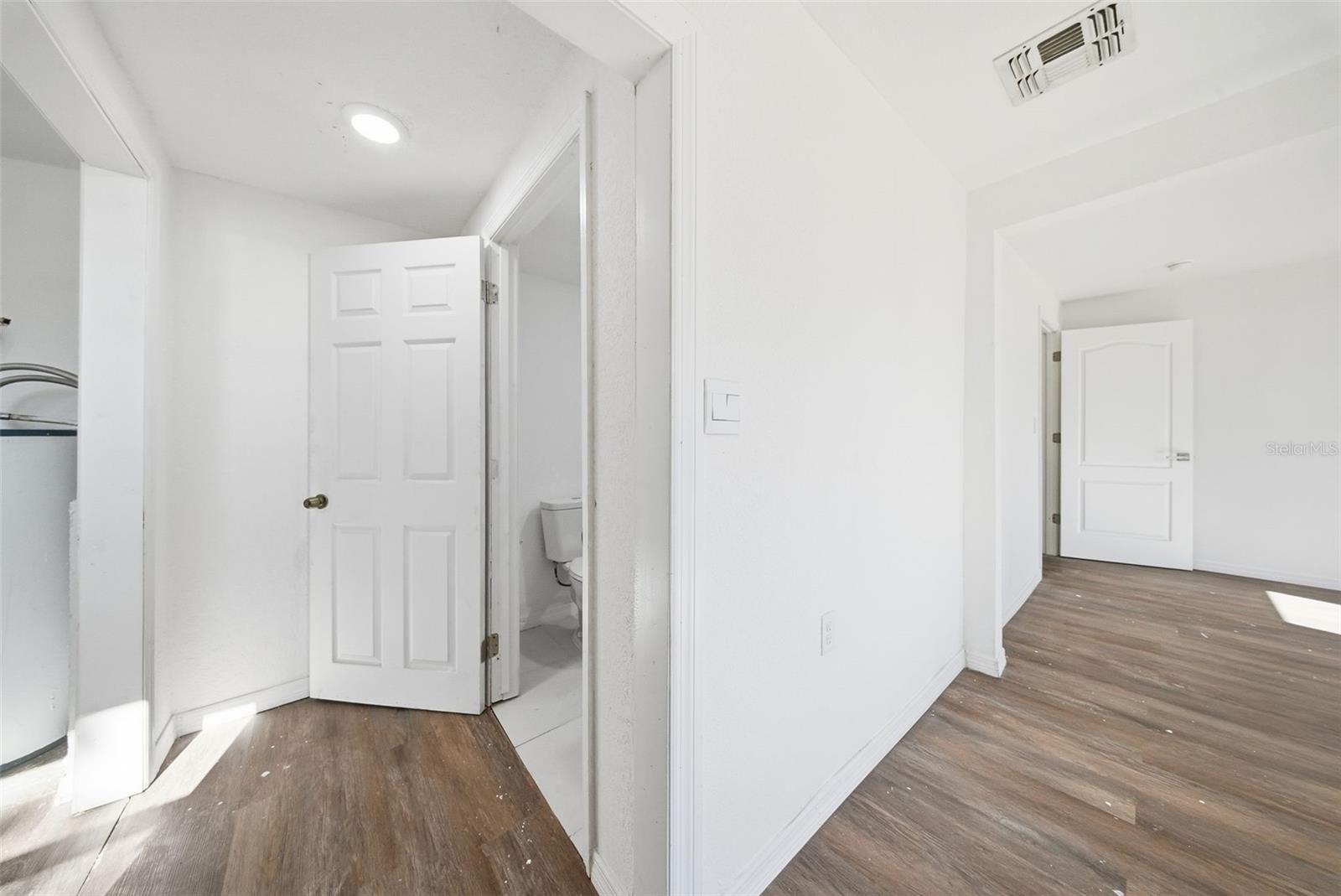 Image 25 of 37 For 1120 Marjorie Street