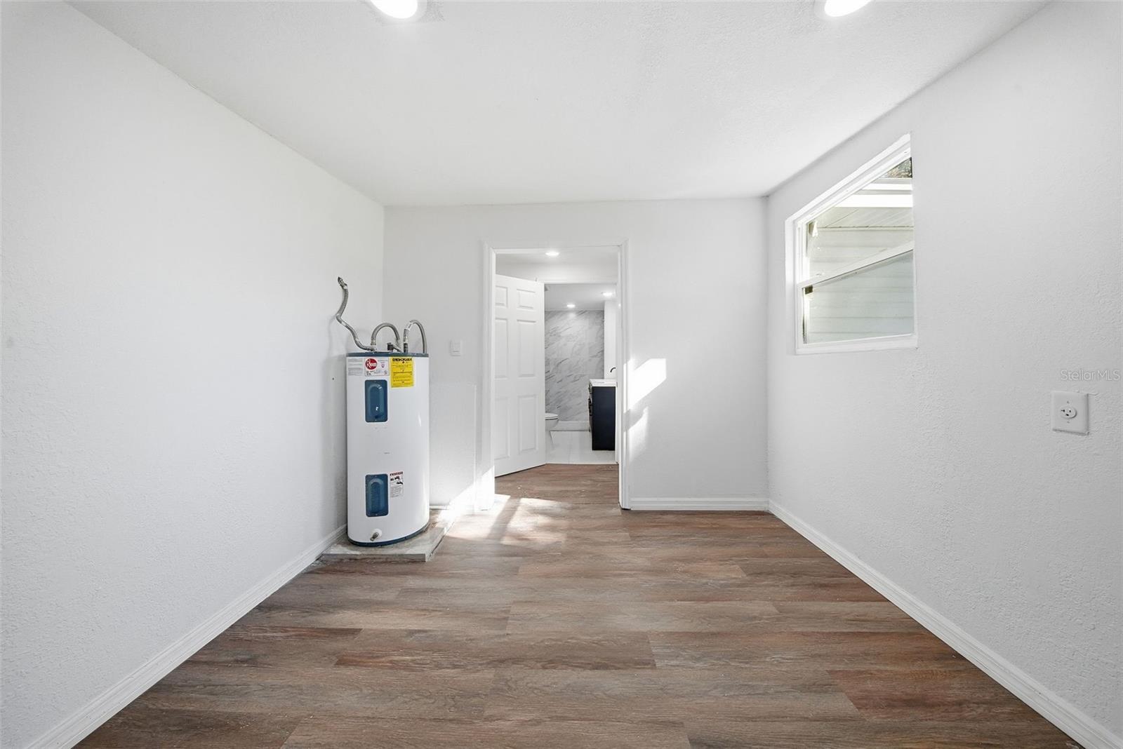 Image 27 of 37 For 1120 Marjorie Street