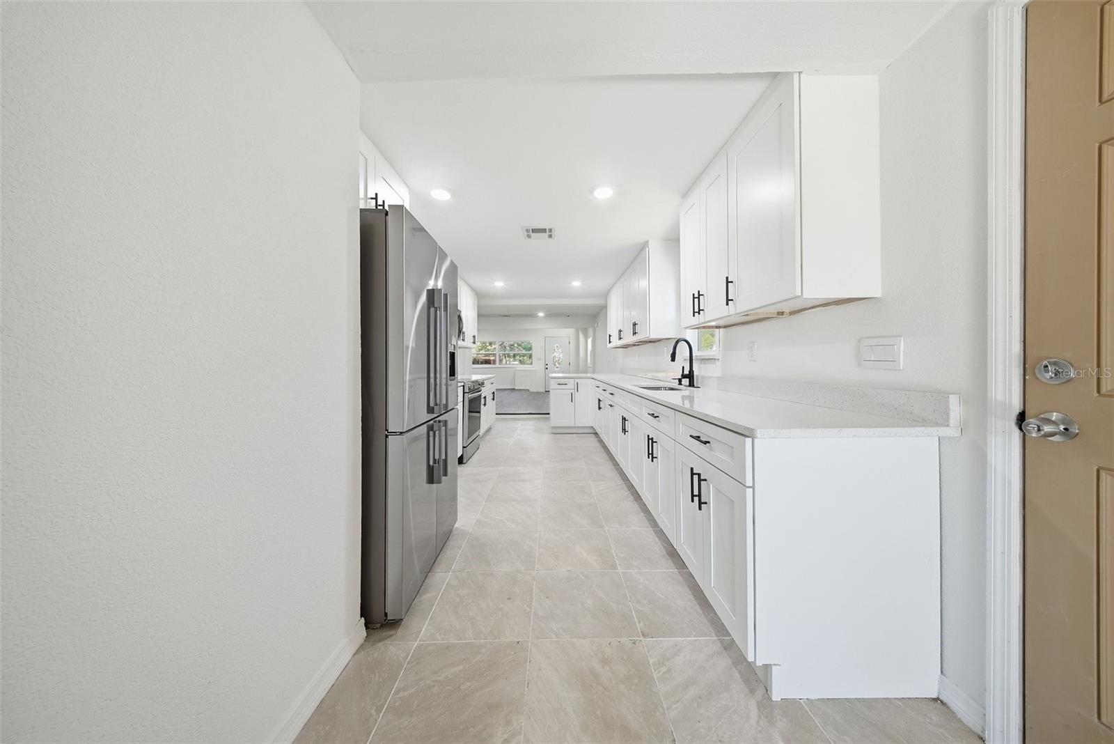 Image 7 of 37 For 1120 Marjorie Street