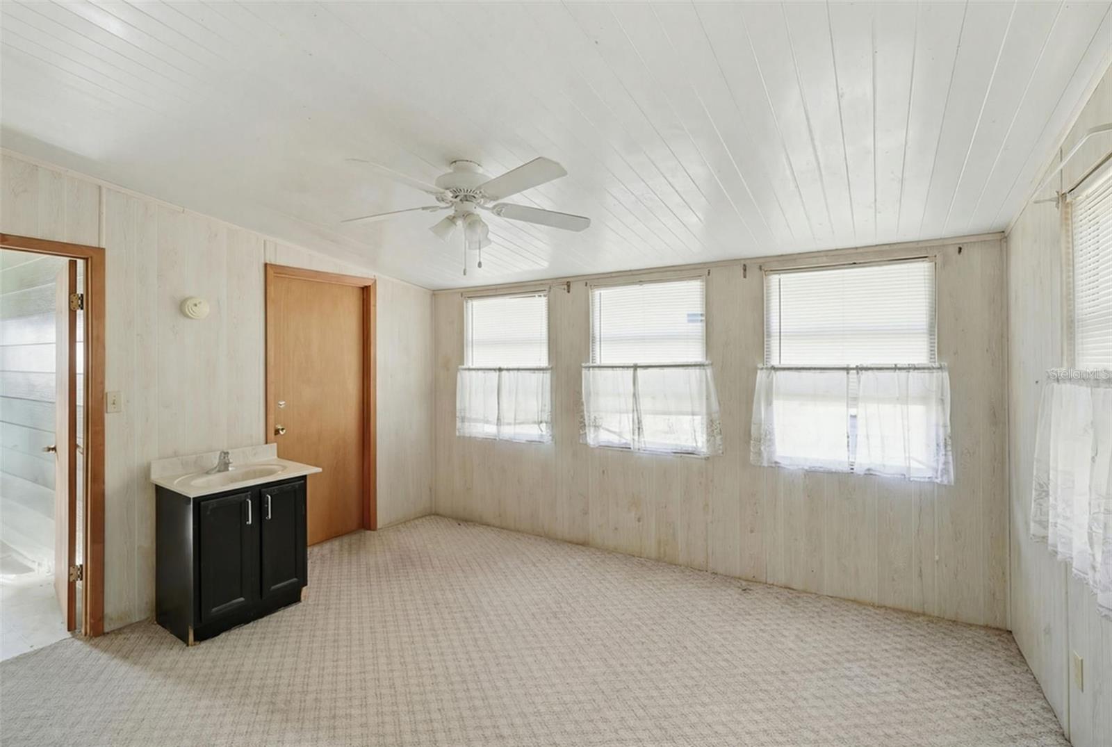 Image 22 of 39 For 6644 Princeton Drive Ne