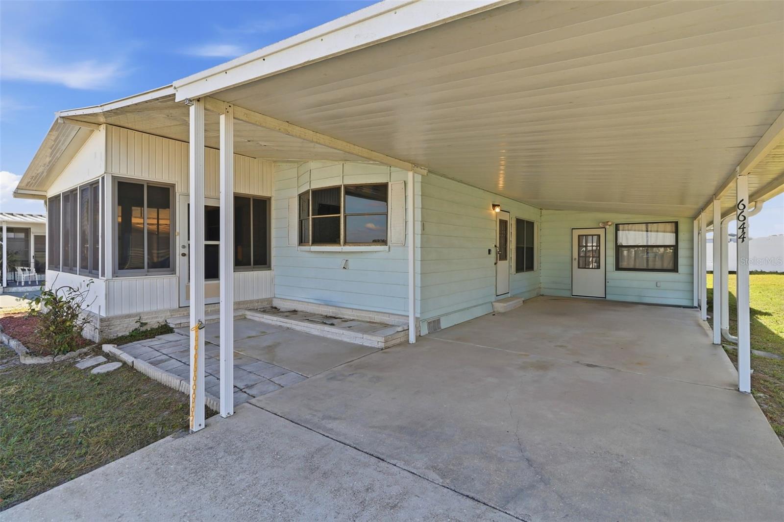 Image 26 of 39 For 6644 Princeton Drive Ne