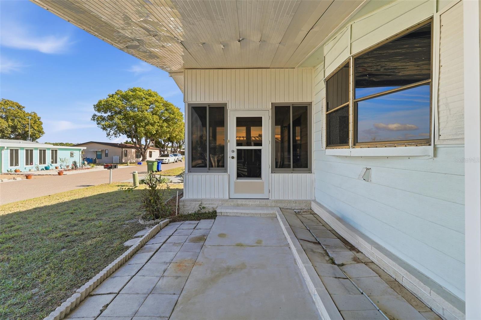 Image 27 of 39 For 6644 Princeton Drive Ne