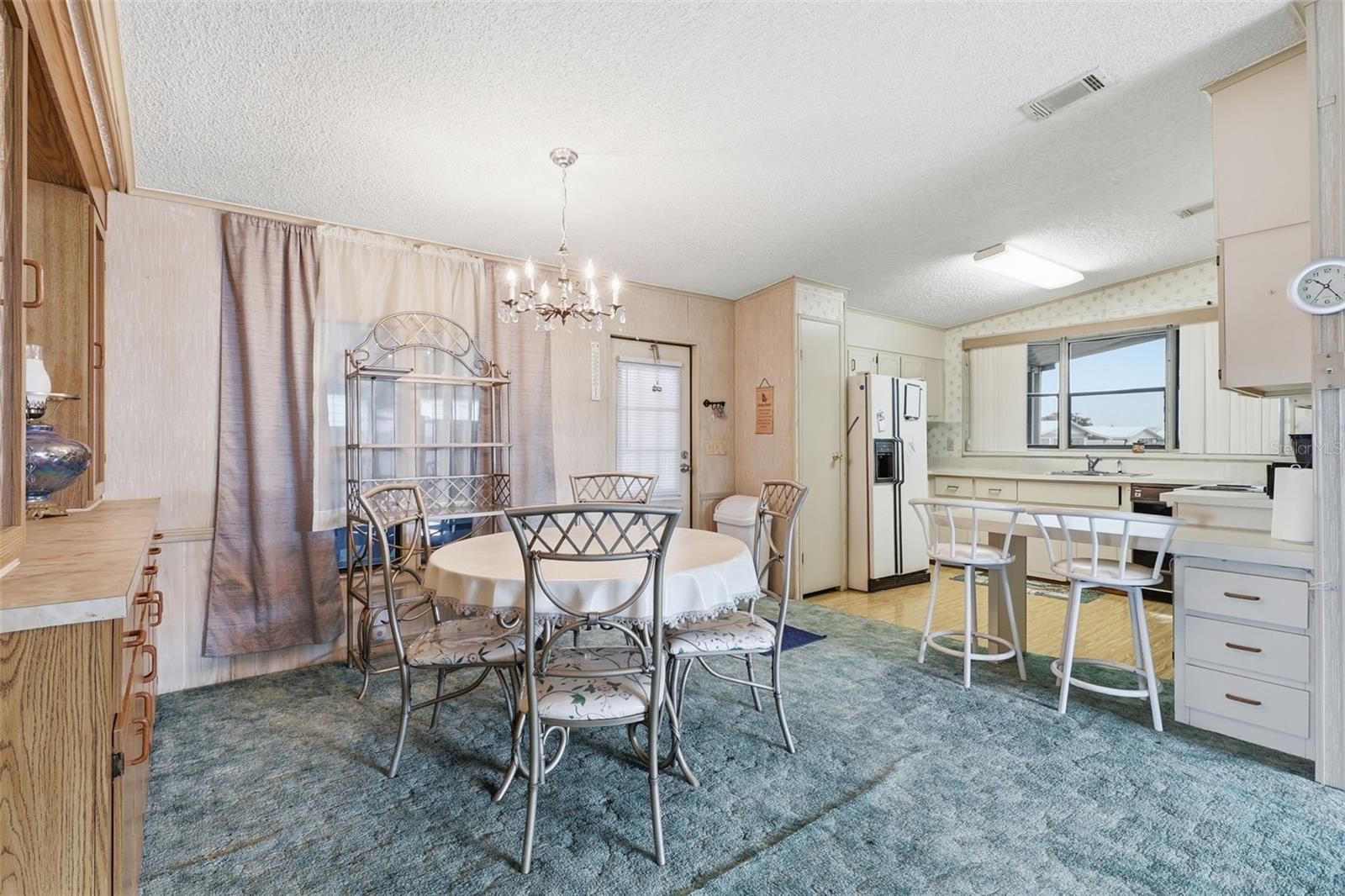 Image 8 of 39 For 6644 Princeton Drive Ne