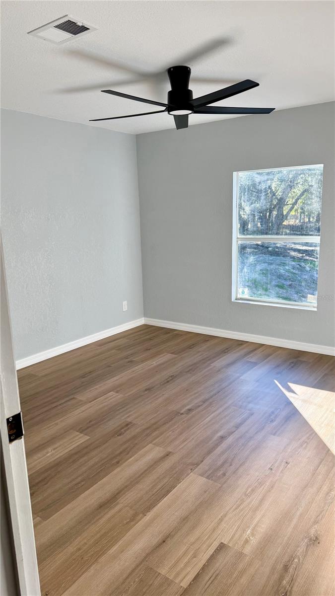 Image 12 of 14 For 5252 1st Street Nw