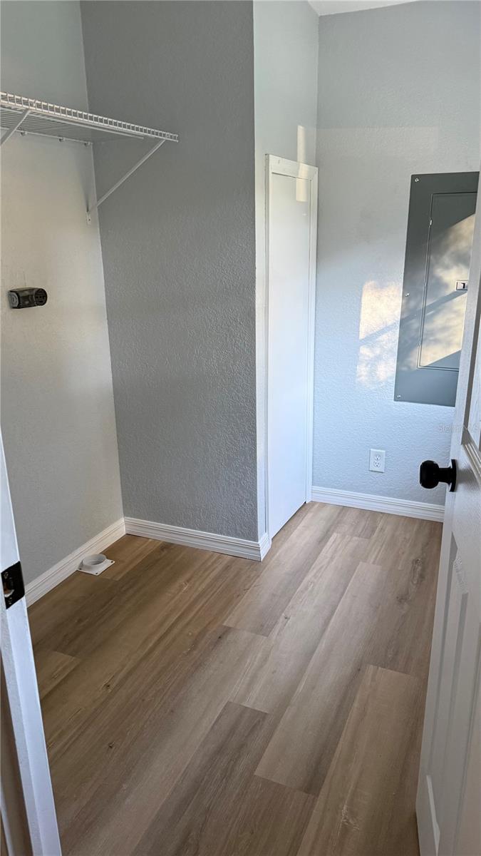 Image 13 of 14 For 5252 1st Street Nw