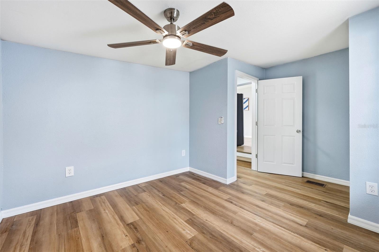 Image 11 of 31 For 6416 Saddletree Drive